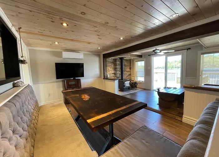 Bespoke Lake Cottage